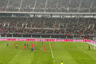 新华社评国足亚洲杯表现：差归差 争议归争议